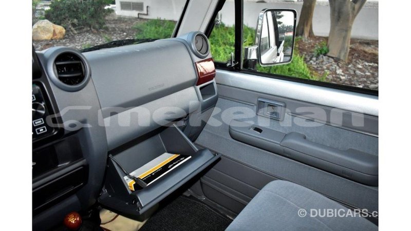 Big with watermark toyota land cruiser aragatsotn import dubai 1895