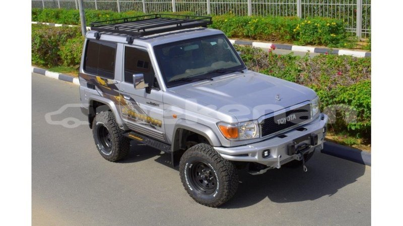 Big with watermark toyota land cruiser aragatsotn import dubai 1900