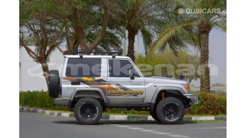 Big with watermark toyota land cruiser aragatsotn import dubai 1900
