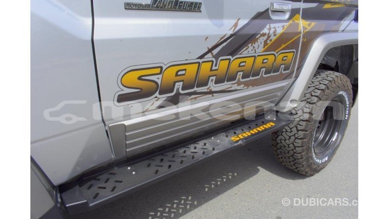 Big with watermark toyota land cruiser aragatsotn import dubai 1900