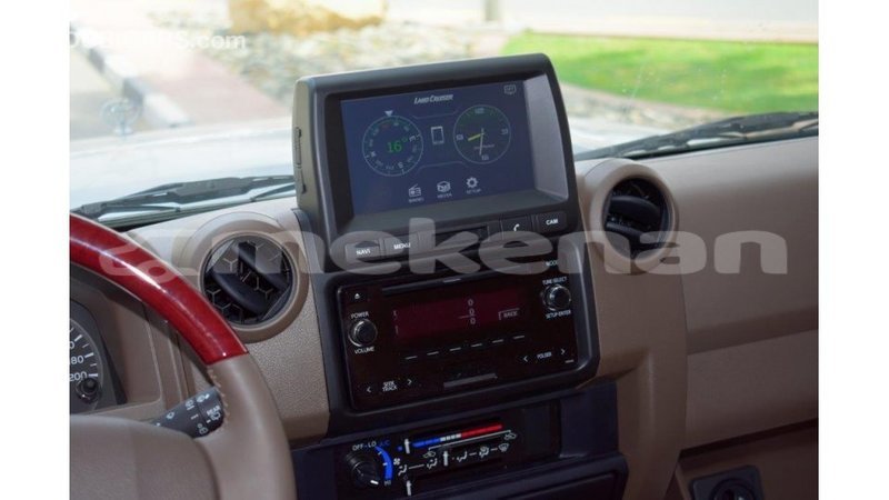 Big with watermark toyota land cruiser aragatsotn import dubai 1900