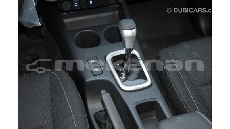 Big with watermark toyota hilux aragatsotn import dubai 1901