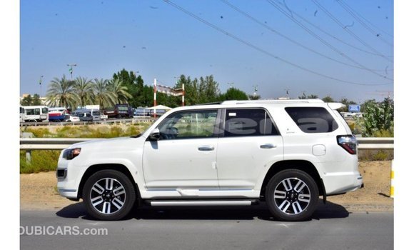 Buy Import Toyota 4Runner White Car in Import - Dubai in Aragatsotn Buy Import Toyota 4Runner White Car in Import - Dubai in Aragatsotn