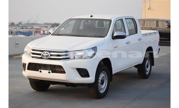 Buy Import Toyota Hilux White Car in Import - Dubai in Aragatsotn Buy Import Toyota Hilux White Car in Import - Dubai in Aragatsotn