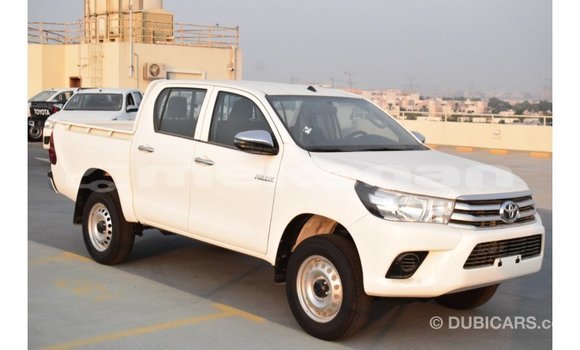 Buy Import Toyota Hilux White Car in Import - Dubai in Aragatsotn Buy Import Toyota Hilux White Car in Import - Dubai in Aragatsotn
