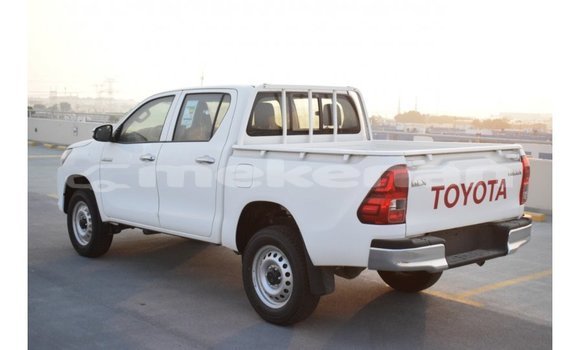 Buy Import Toyota Hilux White Car in Import - Dubai in Aragatsotn Buy Import Toyota Hilux White Car in Import - Dubai in Aragatsotn