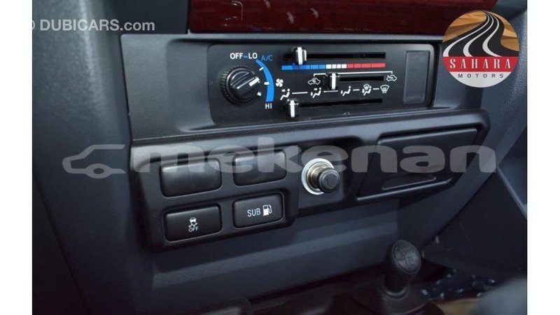 Big with watermark toyota land cruiser aragatsotn import dubai 1905