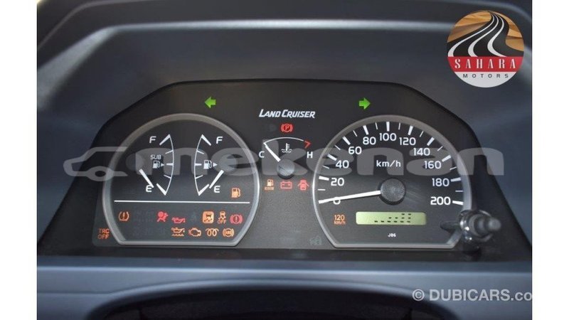 Big with watermark toyota land cruiser aragatsotn import dubai 1905