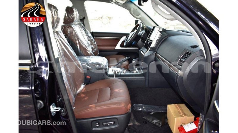 Big with watermark toyota land cruiser aragatsotn import dubai 1906