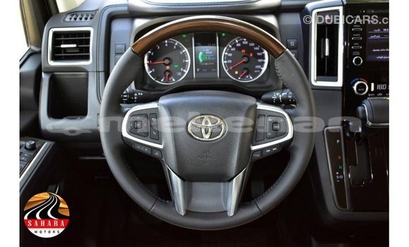 Buy Import Toyota Granvia White Car in Import - Dubai in Aragatsotn Buy Import Toyota Granvia White Car in Import - Dubai in Aragatsotn