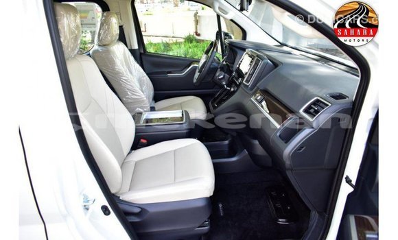 Buy Import Toyota Granvia White Car in Import - Dubai in Aragatsotn Buy Import Toyota Granvia White Car in Import - Dubai in Aragatsotn