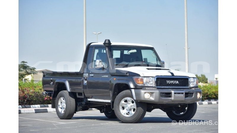Big with watermark toyota land cruiser aragatsotn import dubai 1909