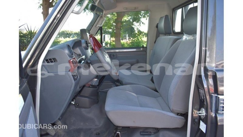 Big with watermark toyota land cruiser aragatsotn import dubai 1909