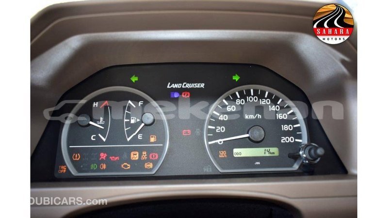 Big with watermark toyota land cruiser aragatsotn import dubai 1910