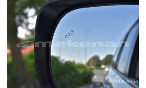 Buy Import Toyota Land Cruiser White Car in Import - Dubai in Aragatsotn Buy Import Toyota Land Cruiser White Car in Import - Dubai in Aragatsotn