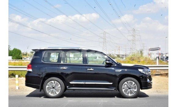 Buy Import Toyota Land Cruiser Black Car in Import - Dubai in Aragatsotn Buy Import Toyota Land Cruiser Black Car in Import - Dubai in Aragatsotn