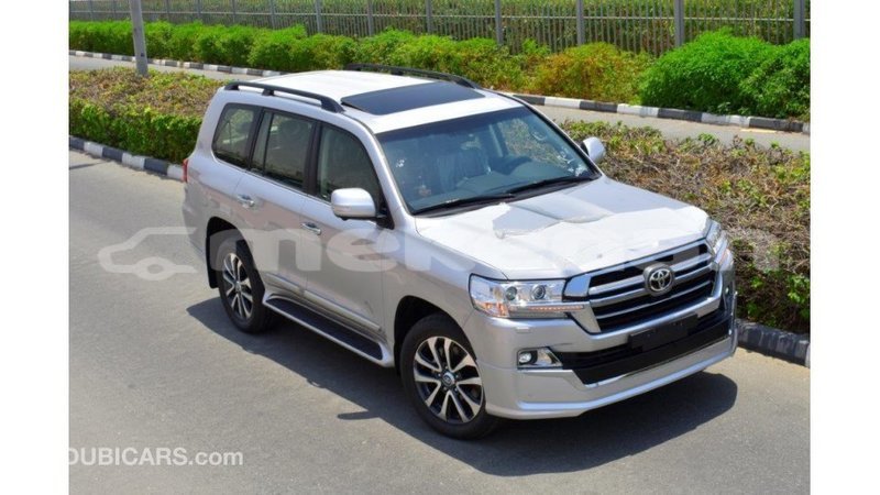 Big with watermark toyota land cruiser aragatsotn import dubai 1914