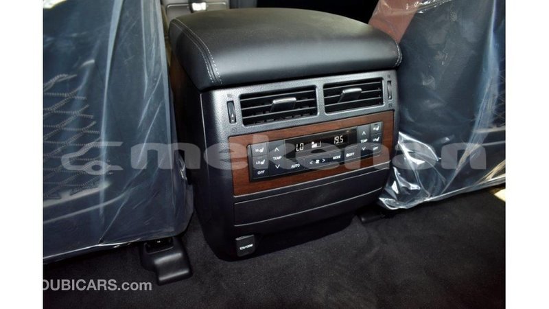 Big with watermark toyota land cruiser aragatsotn import dubai 1914