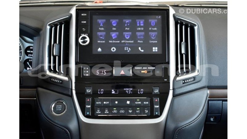 Big with watermark toyota land cruiser aragatsotn import dubai 1914