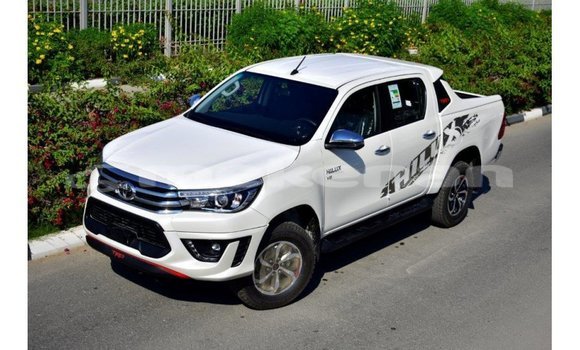Buy Import Toyota Hilux White Car in Import - Dubai in Aragatsotn Buy Import Toyota Hilux White Car in Import - Dubai in Aragatsotn