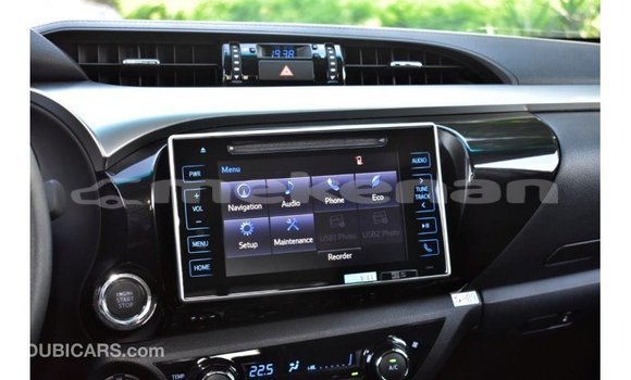 Buy Import Toyota Hilux White Car in Import - Dubai in Aragatsotn Buy Import Toyota Hilux White Car in Import - Dubai in Aragatsotn