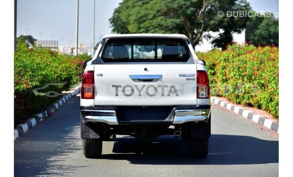 Buy Import Toyota Hilux White Car in Import - Dubai in Aragatsotn Buy Import Toyota Hilux White Car in Import - Dubai in Aragatsotn