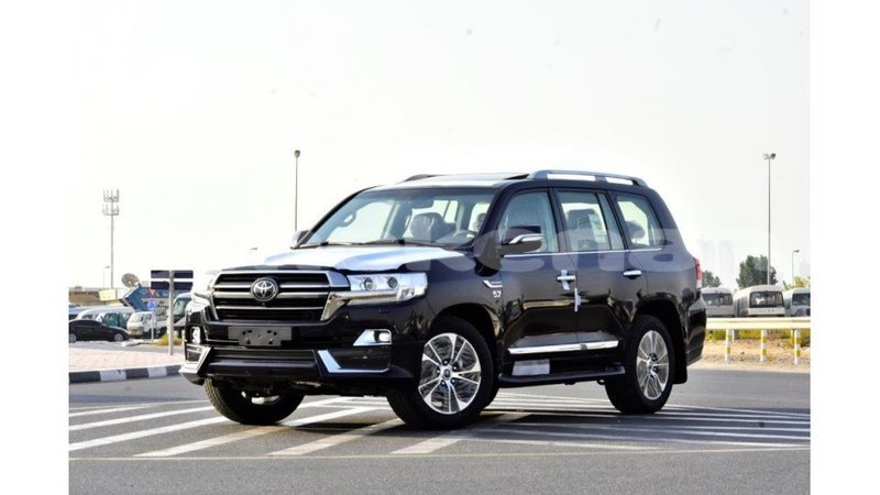Big with watermark toyota land cruiser aragatsotn import dubai 1924