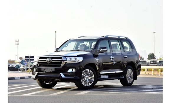 Buy Import Toyota Land Cruiser Black Car in Import - Dubai in Aragatsotn Buy Import Toyota Land Cruiser Black Car in Import - Dubai in Aragatsotn