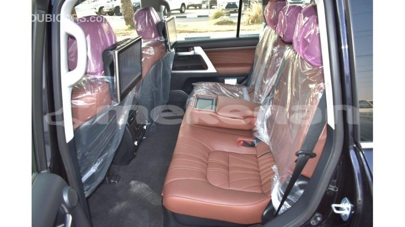 Big with watermark toyota land cruiser aragatsotn import dubai 1924