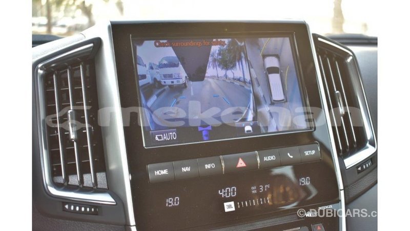 Big with watermark toyota land cruiser aragatsotn import dubai 1924