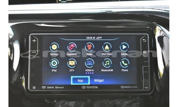 Buy Import Toyota Hilux White Car in Import - Dubai in Aragatsotn Buy Import Toyota Hilux White Car in Import - Dubai in Aragatsotn