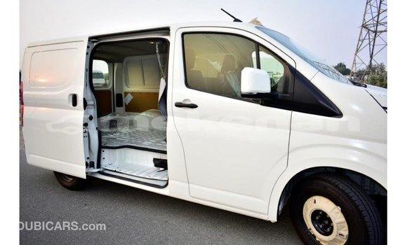 Buy Import Toyota Hiace White Car in Import - Dubai in Aragatsotn Buy Import Toyota Hiace White Car in Import - Dubai in Aragatsotn