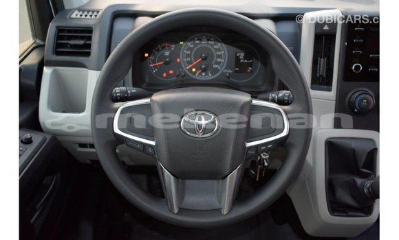 Buy Import Toyota Hiace White Car in Import - Dubai in Aragatsotn Buy Import Toyota Hiace White Car in Import - Dubai in Aragatsotn
