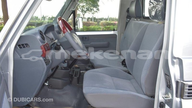 Big with watermark toyota land cruiser aragatsotn import dubai 1932