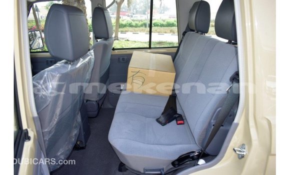 Buy Import Toyota Land Cruiser Beige Car in Import - Dubai in Aragatsotn Buy Import Toyota Land Cruiser Beige Car in Import - Dubai in Aragatsotn