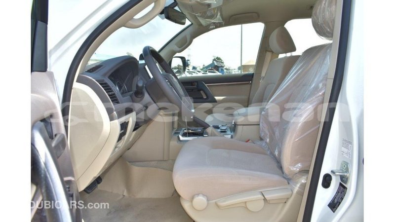 Big with watermark toyota land cruiser aragatsotn import dubai 1934