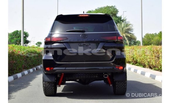 Buy Import Toyota Fortuner Black Car in Import - Dubai in Aragatsotn Buy Import Toyota Fortuner Black Car in Import - Dubai in Aragatsotn