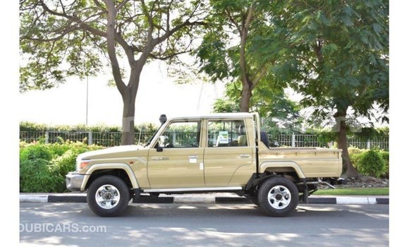 Buy Import Toyota Land Cruiser Beige Car in Import - Dubai in Aragatsotn Buy Import Toyota Land Cruiser Beige Car in Import - Dubai in Aragatsotn