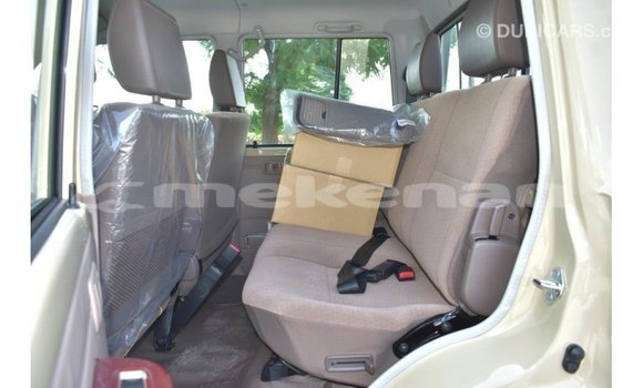 Buy Import Toyota Land Cruiser Beige Car in Import - Dubai in Aragatsotn Buy Import Toyota Land Cruiser Beige Car in Import - Dubai in Aragatsotn