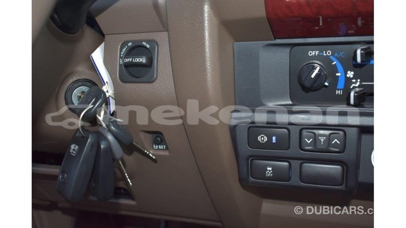 Big with watermark toyota land cruiser aragatsotn import dubai 1939