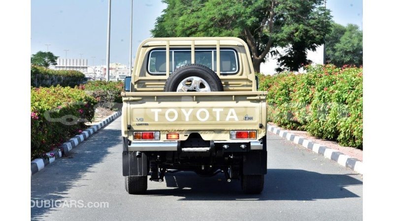 Big with watermark toyota land cruiser aragatsotn import dubai 1939