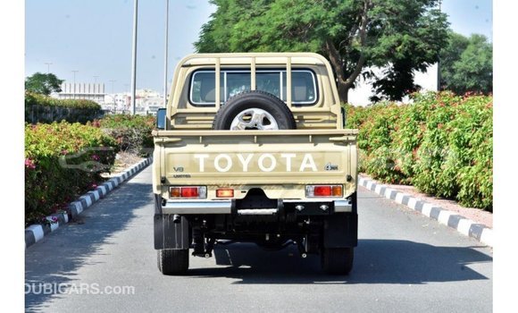 Buy Import Toyota Land Cruiser Beige Car in Import - Dubai in Aragatsotn Buy Import Toyota Land Cruiser Beige Car in Import - Dubai in Aragatsotn
