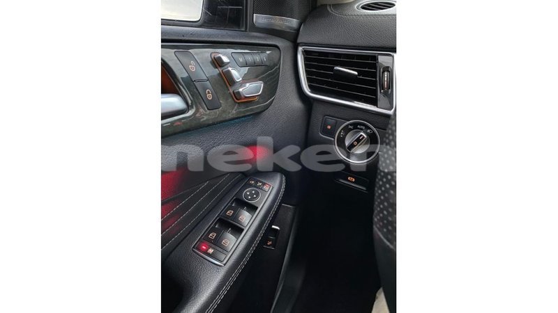 Big with watermark mercedes benz gle aragatsotn import dubai 1944