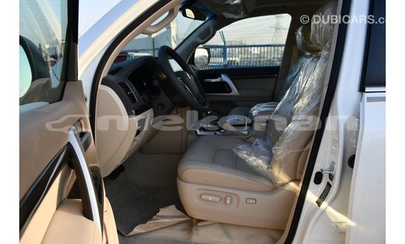 Buy Import Toyota Land Cruiser White Car in Import - Dubai in Aragatsotn Buy Import Toyota Land Cruiser White Car in Import - Dubai in Aragatsotn