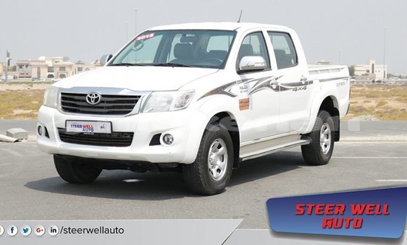 Buy Import Toyota Hilux White Car in Import - Dubai in Aragatsotn Buy Import Toyota Hilux White Car in Import - Dubai in Aragatsotn