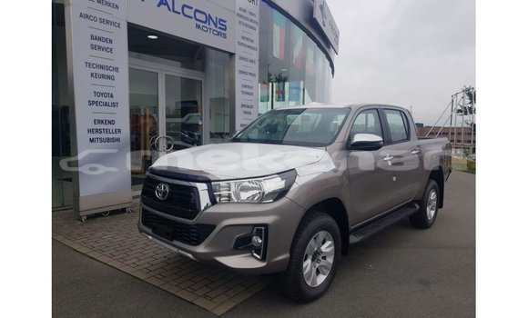 Buy Import Toyota Hilux Other Car in Import - Dubai in Aragatsotn Buy Import Toyota Hilux Other Car in Import - Dubai in Aragatsotn