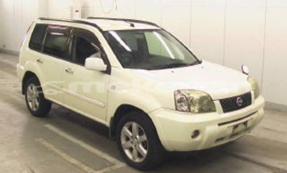 Buy Used Nissan X–Trail White Car in Yerevan in Yerevan