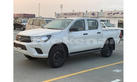 Buy Import Toyota Hilux White Car in Import - Dubai in Aragatsotn Buy Import Toyota Hilux White Car in Import - Dubai in Aragatsotn