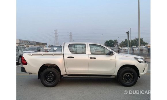 Buy Import Toyota Hilux White Car in Import - Dubai in Aragatsotn Buy Import Toyota Hilux White Car in Import - Dubai in Aragatsotn