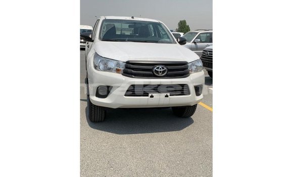 Buy Import Toyota Hilux White Car in Import - Dubai in Aragatsotn Buy Import Toyota Hilux White Car in Import - Dubai in Aragatsotn